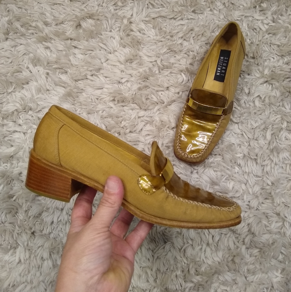 Stuart Weitzman Vintage 90's narrow slip on tan & gold tone dressy loafers